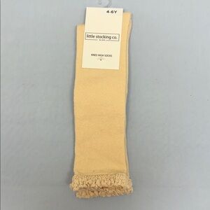 NWT Little Stocking Co Girls Lace Top Knee High Socks Size 4-6Y Vanilla Lace